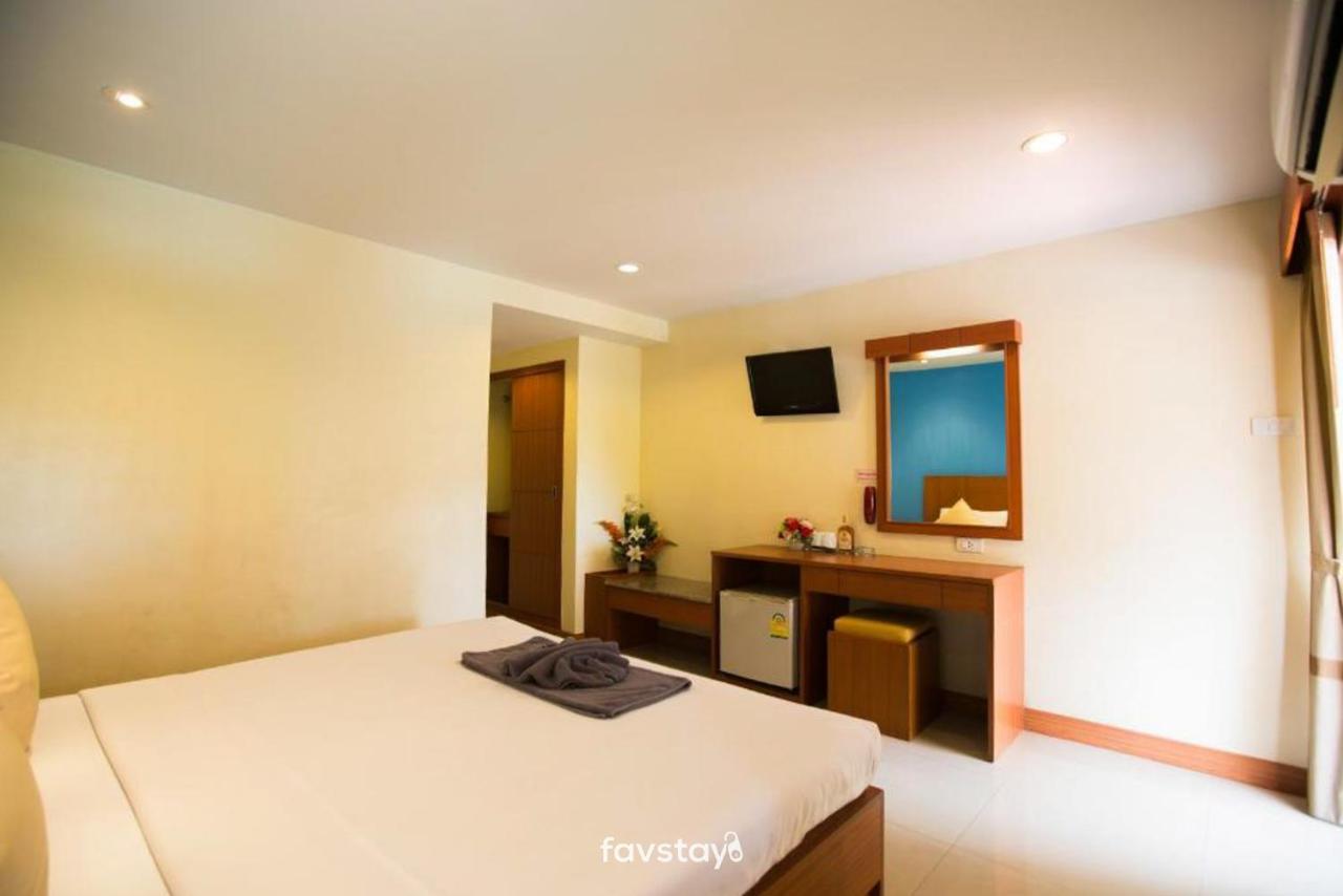 Twin Palms Suites And Residence Pattaya Eksteriør billede