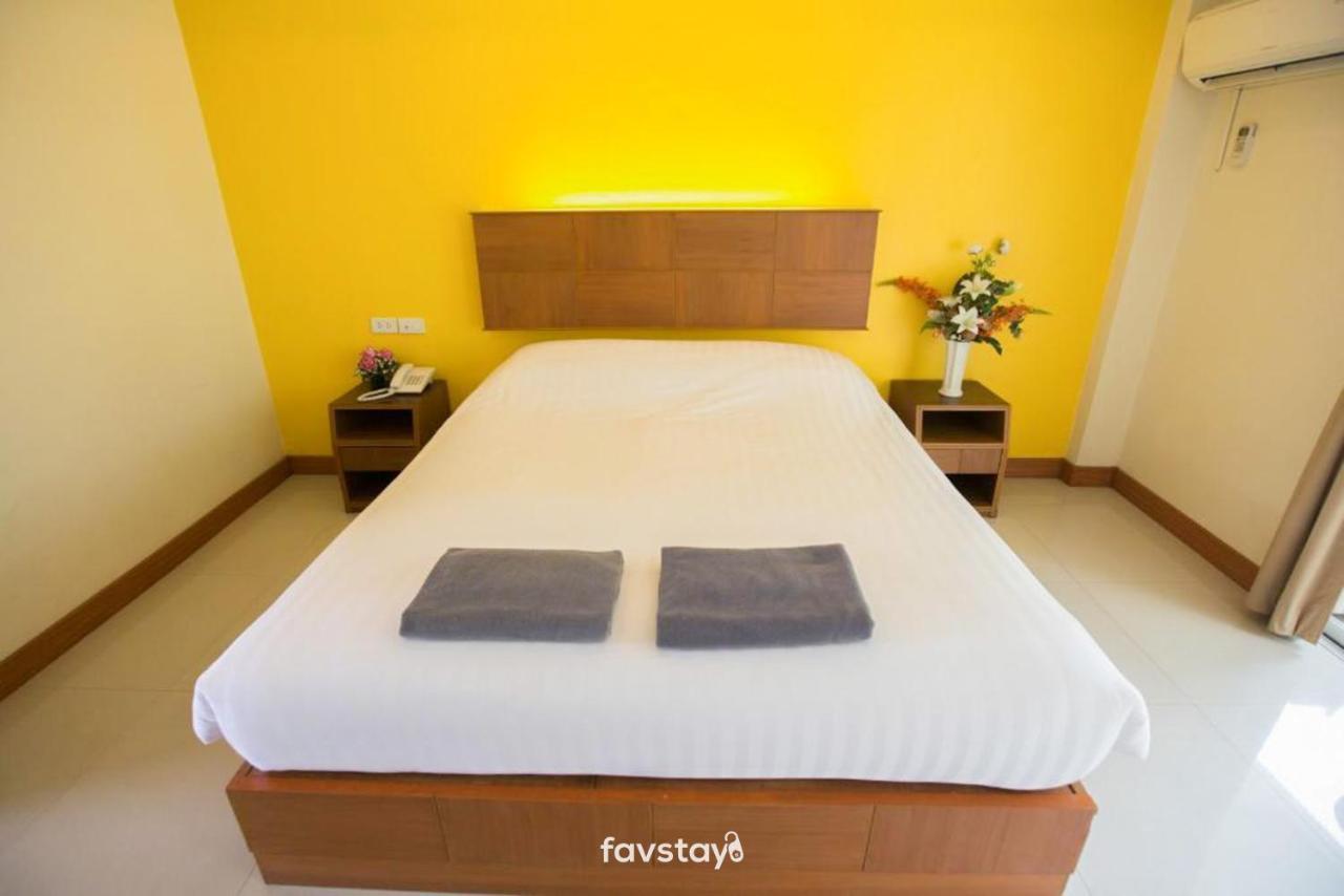 Twin Palms Suites And Residence Pattaya Eksteriør billede