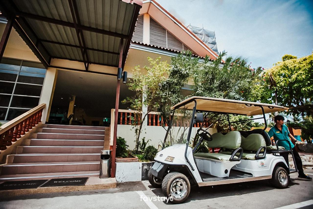Twin Palms Suites And Residence Pattaya Eksteriør billede