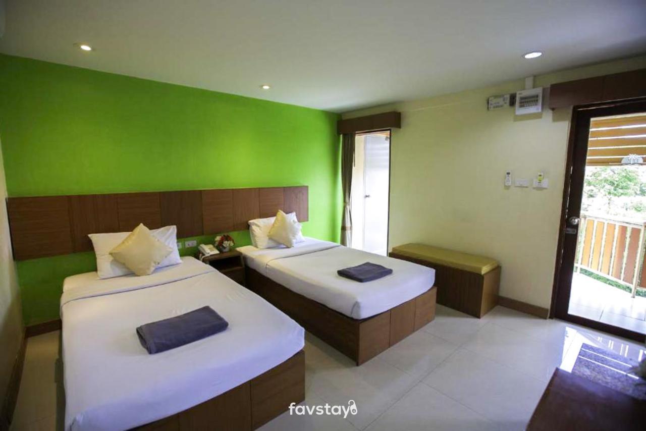 Twin Palms Suites And Residence Pattaya Eksteriør billede