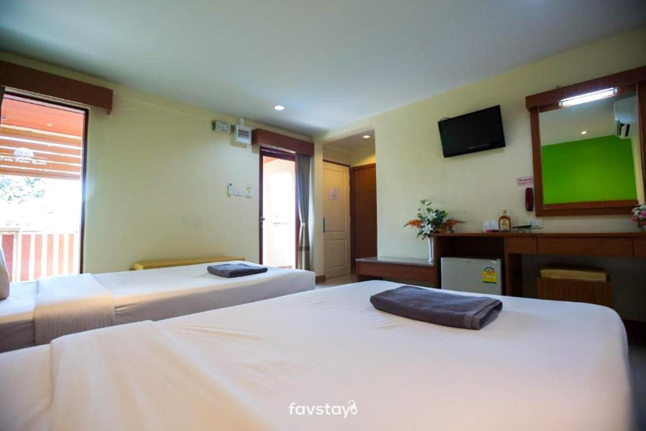 Twin Palms Suites And Residence Pattaya Eksteriør billede